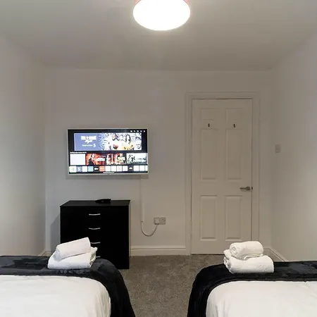 Lovely 2 Bed Harbourside With Sea Views * Whitehaven