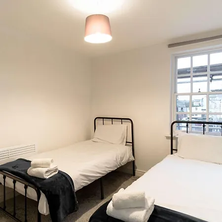 Appartement Lovely 2 Bed Harbourside With Sea Views