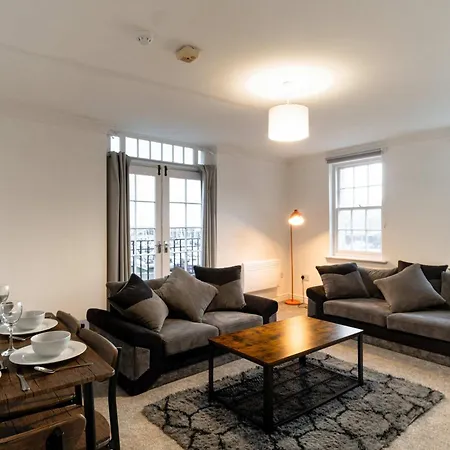 Daire Lovely 2 Bed Harbourside With Sea Views *